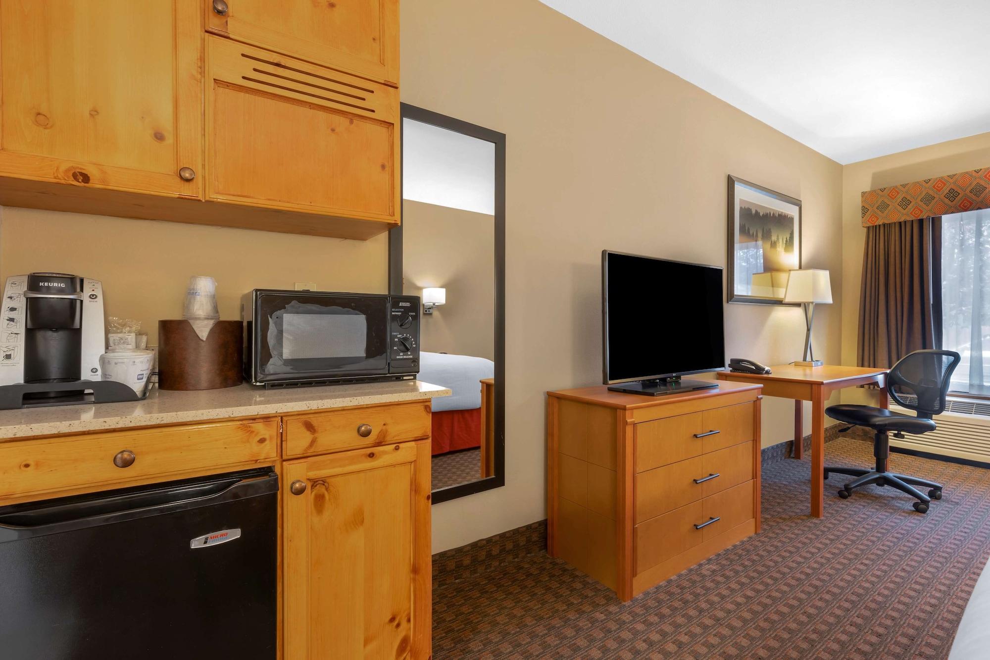 Best Western Plus Olympic Inn Кламат-Фоллс Екстер'єр фото