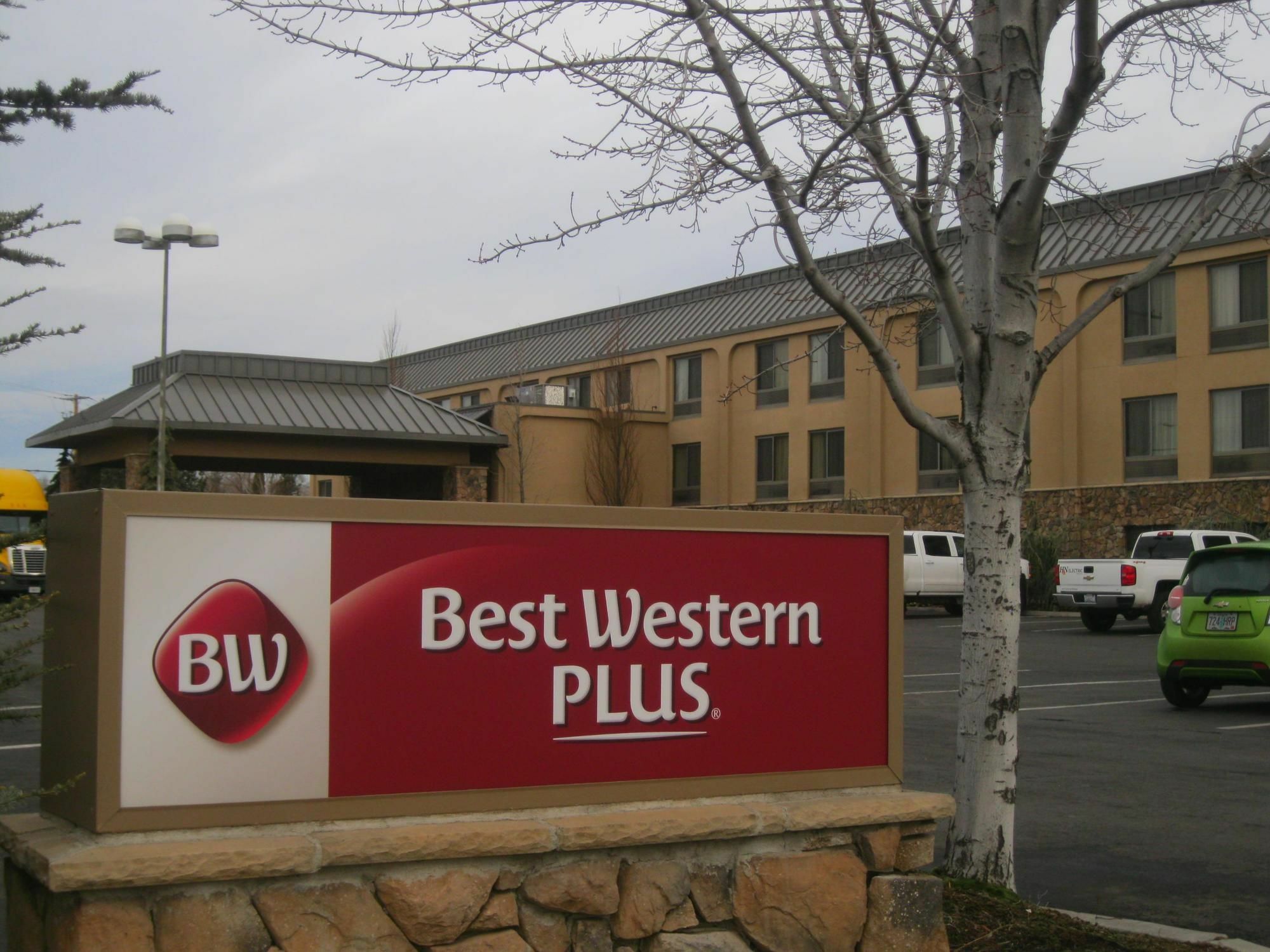 Best Western Plus Olympic Inn Кламат-Фоллс Екстер'єр фото